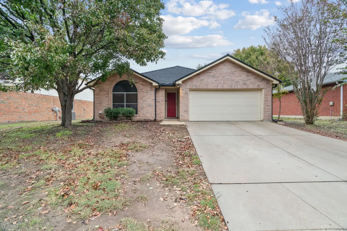5016 Prairie Creek Trail, Fort Worth, TX 76179 - Image #1