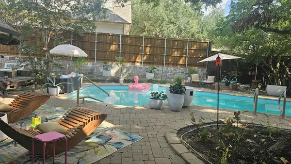 207 Meadowdale Drive, Rockwall, TX 75087