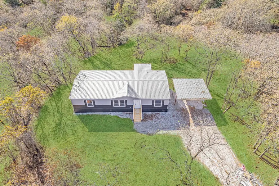 300 Huddleston Road, Sunset, TX 76270 - Image #3