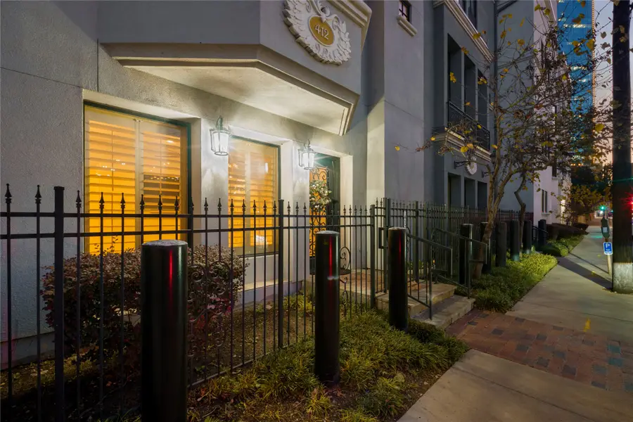 412 E 6th Street, Fort Worth, TX 76102 - Image #3