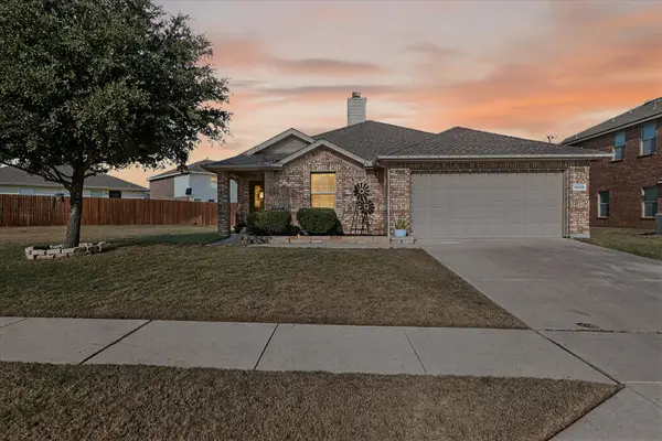 12418 Worthington Lane, Rhome, TX 76078