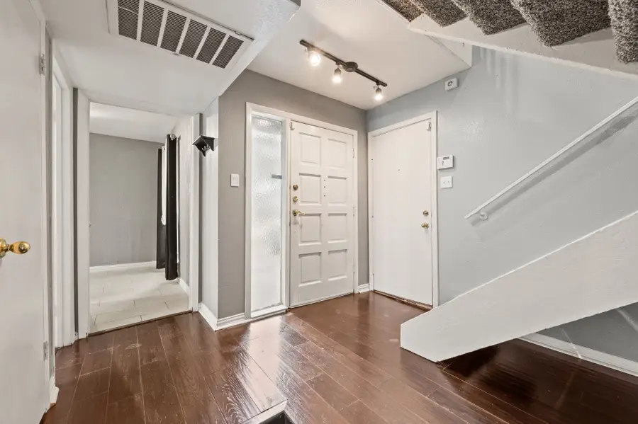 2900 Shady Lake Circle, Carrollton, TX 75006 - Image #3