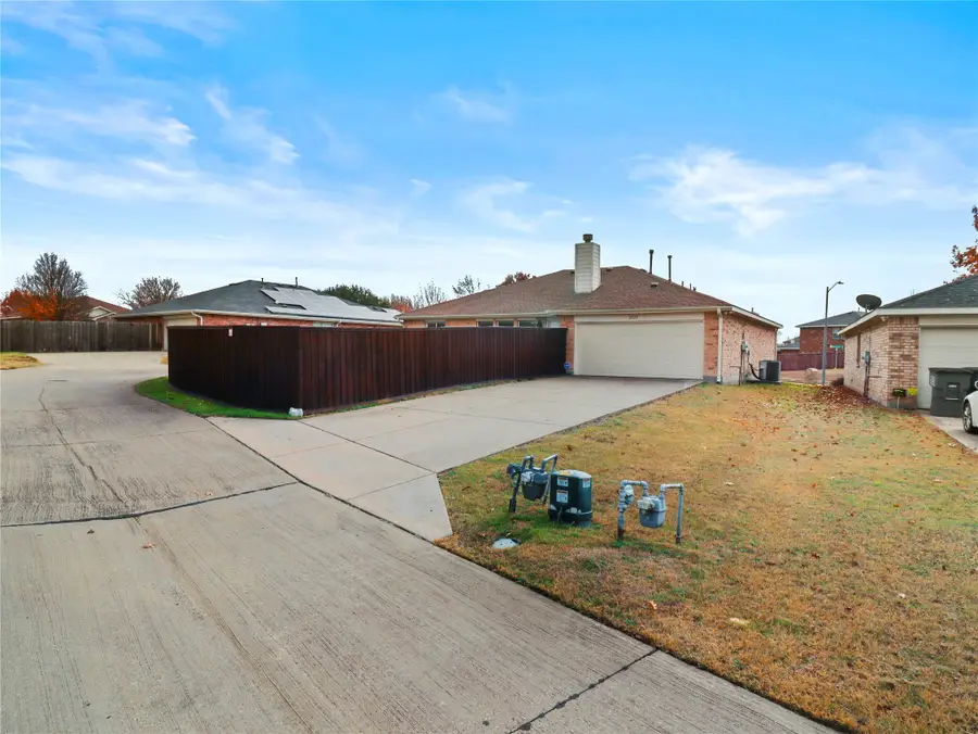 2925 Nautilus Drive, Lancaster, TX 75146 - Image #3