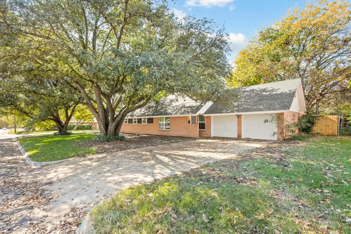 4209 Ashmore Drive, North Richland Hills, TX 76180 - Image #1