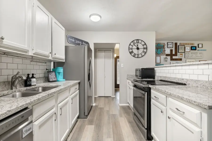 711 Sunny Slope Drive, Allen, TX 75002 - Image #3