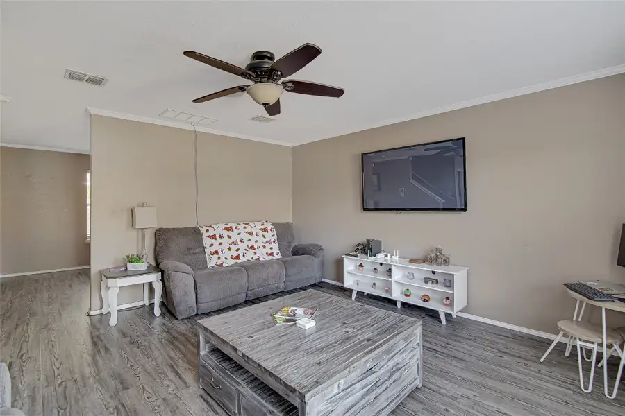 6425 Meadow Way Lane, Fort Worth, TX 76179 - Image #3