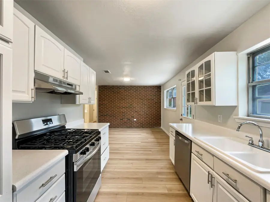 363 Opal Court, Saginaw, TX 76179 - Image #2