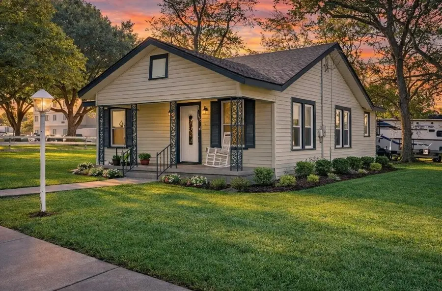 100 S 35th Street, Corsicana, TX 75110 - #2