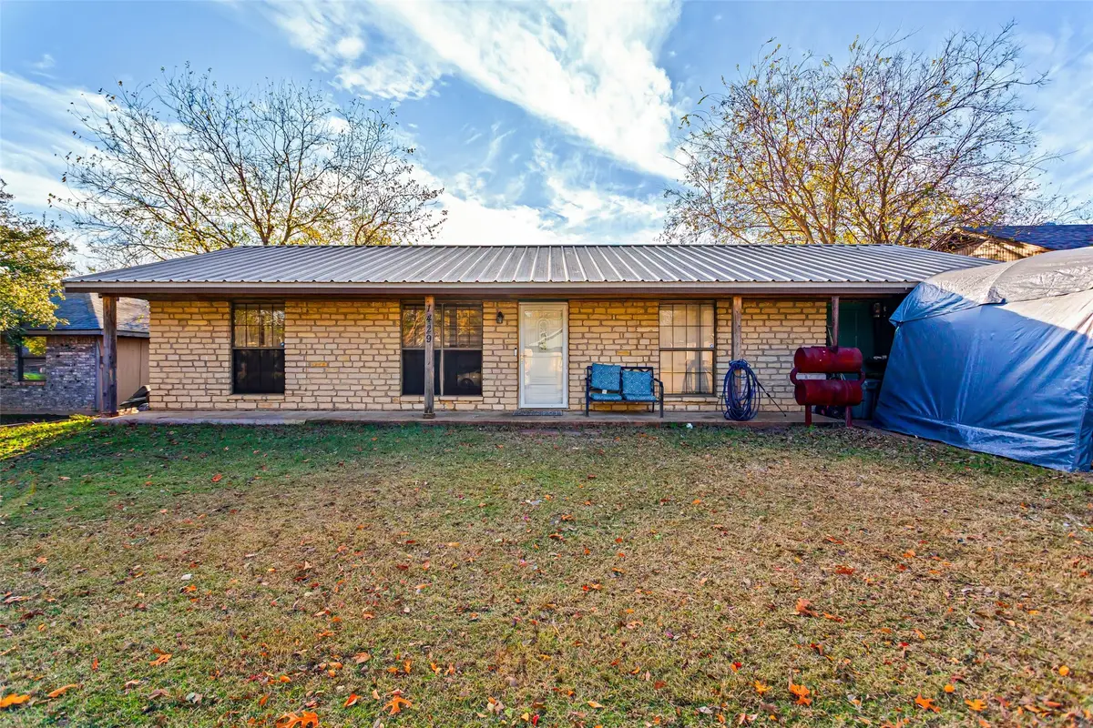 1429 W Torrey Street, Granbury, TX 76048 - Image #1