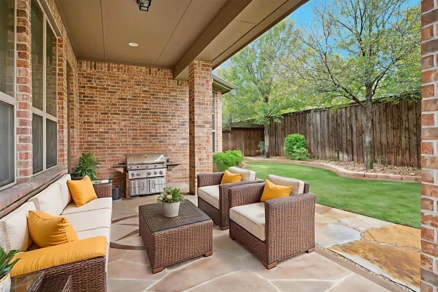 7263 Clementine Drive, Irving, TX 75063 - Image #2