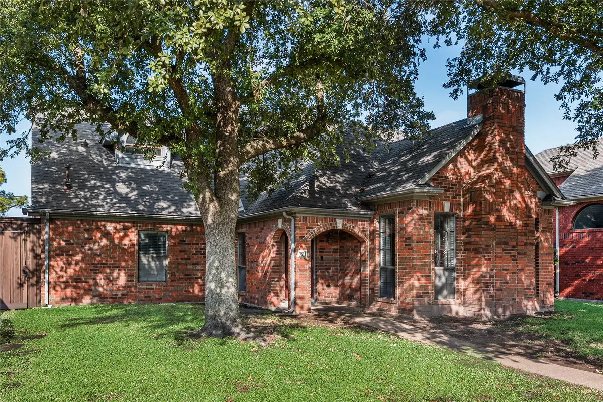 321 Hunters Creek Drive, Mesquite, TX 75150 - Image #1