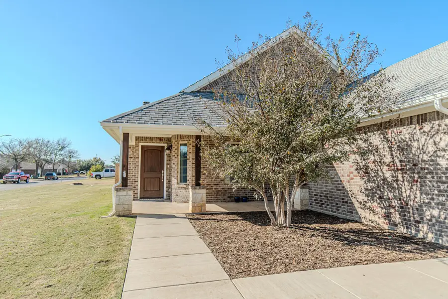 101 Elk Cove, Stephenville, TX 76401 - Image #2