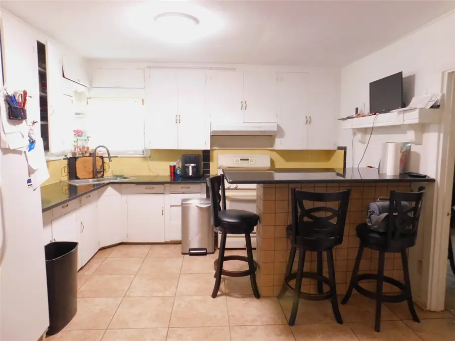 3601 Ryan Avenue, Fort Worth, TX 76110 - Image #3