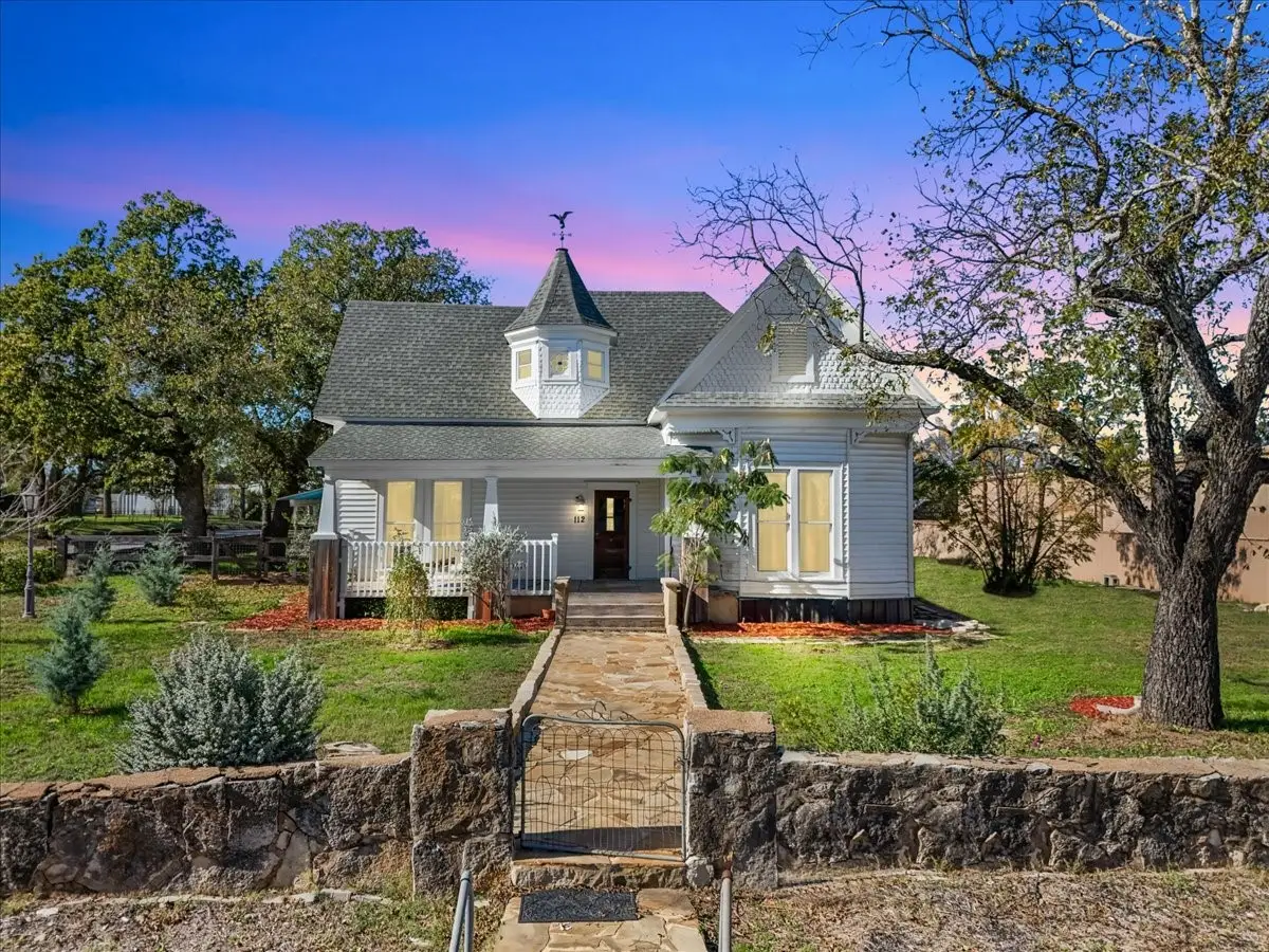 112 S Evans Street, Boyd, TX 76023 - Image #1