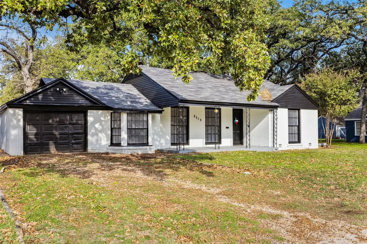 2513 Carnation Avenue, Fort Worth, TX 76111 - Image #1