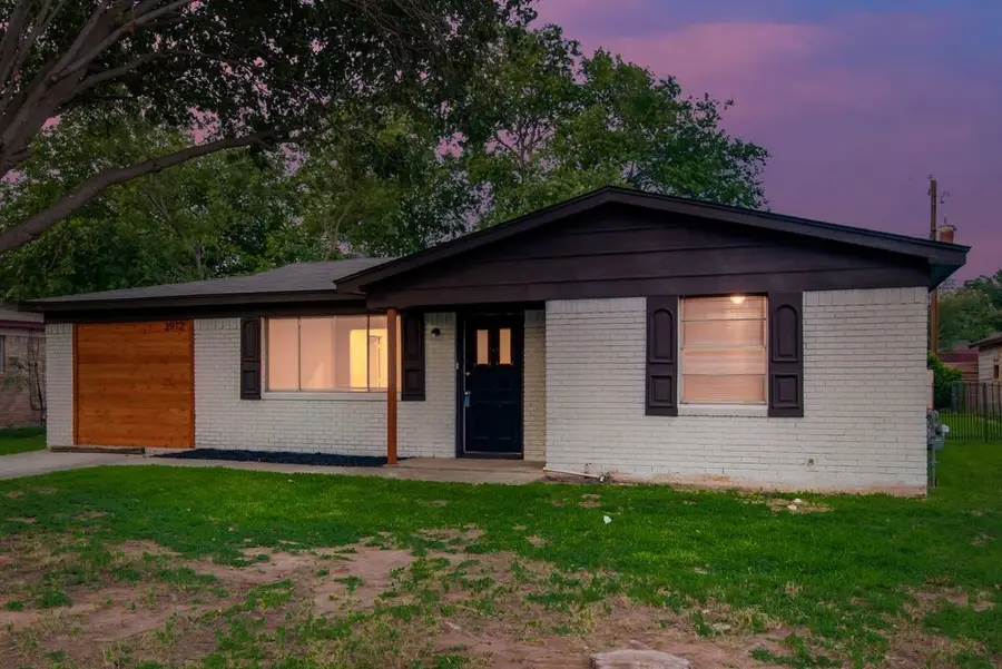 3912 Lakewood Drive, Lake Worth, TX 76135 - Image #2