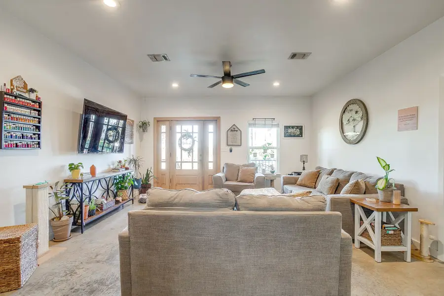 428 Gail Drive, Kennedale, TX 76060 - Image #3