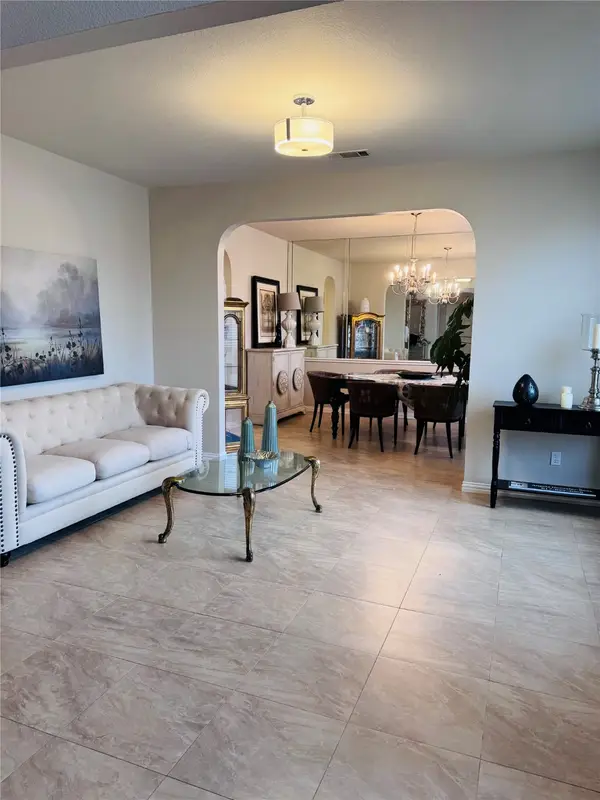 7814 Corona Court, Arlington, TX 76002