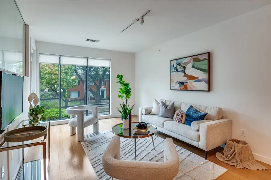 4040 N Hall Street, Dallas, TX 75219 - Image #2