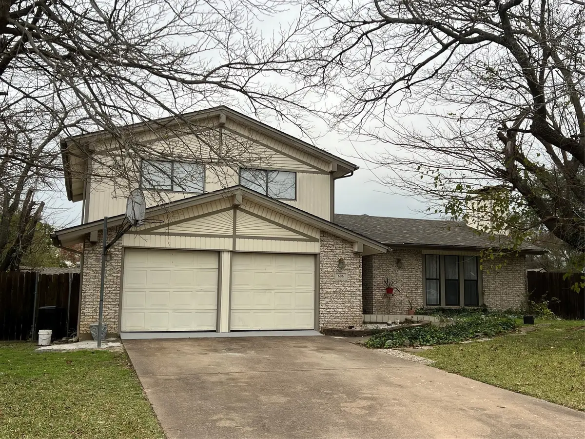 606 Madison Court, Duncanville, TX 75137 - Image #1