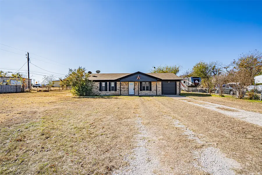 2015 Wood Court, Granbury, TX 76048 - Image #3