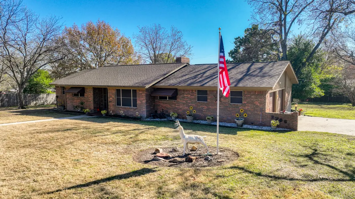 3706 Red Bud Drive, Weatherford, TX 76087 - Image #1