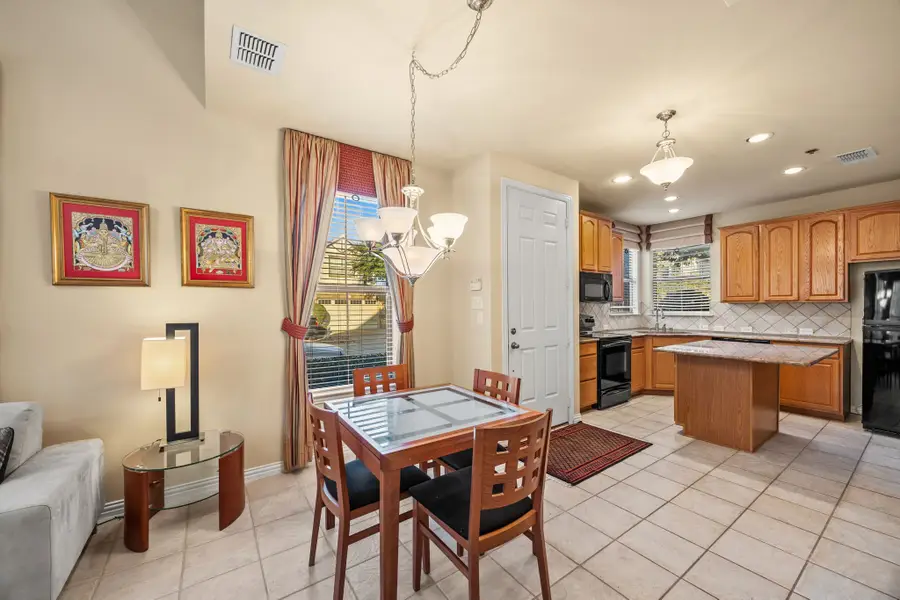 708 Chestnut Hill Drive, Allen, TX 75013 - Image #3