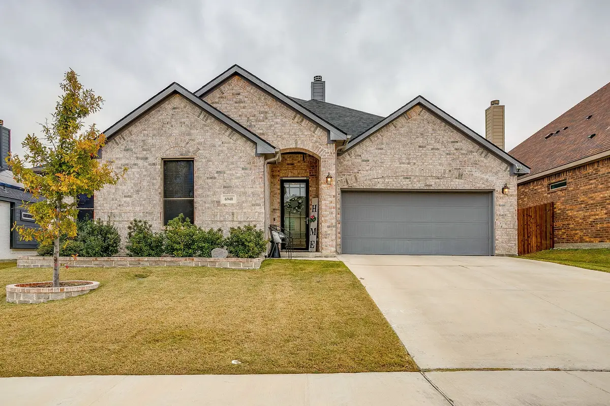 6940 Talon Bluff Drive, Fort Worth, TX 76179 - Image #1