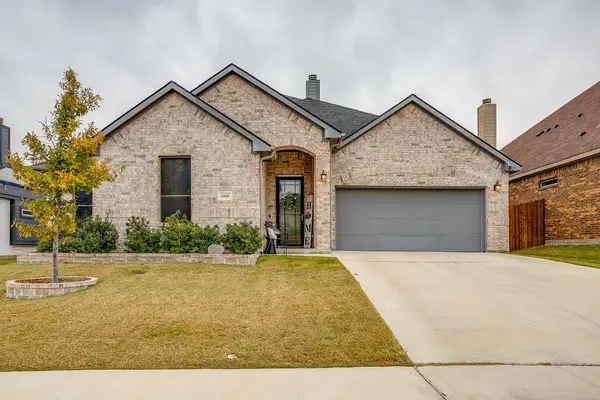 6940 Talon Bluff Drive, Fort Worth, TX 76179