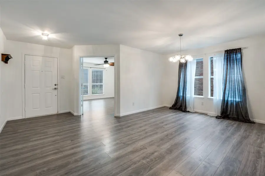 5904 Mariposa Drive, McKinney, TX 75070 - Image #2