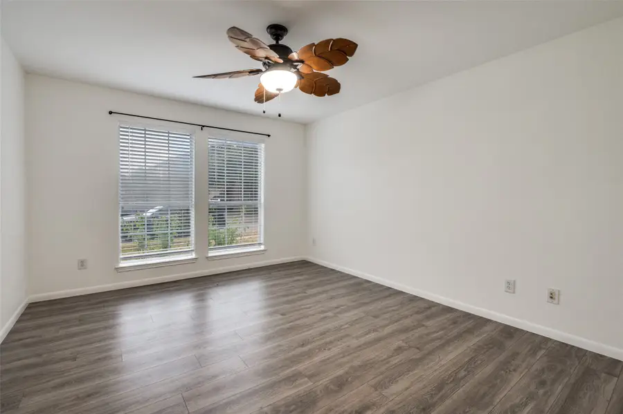 5904 Mariposa Drive, McKinney, TX 75070 - Image #3