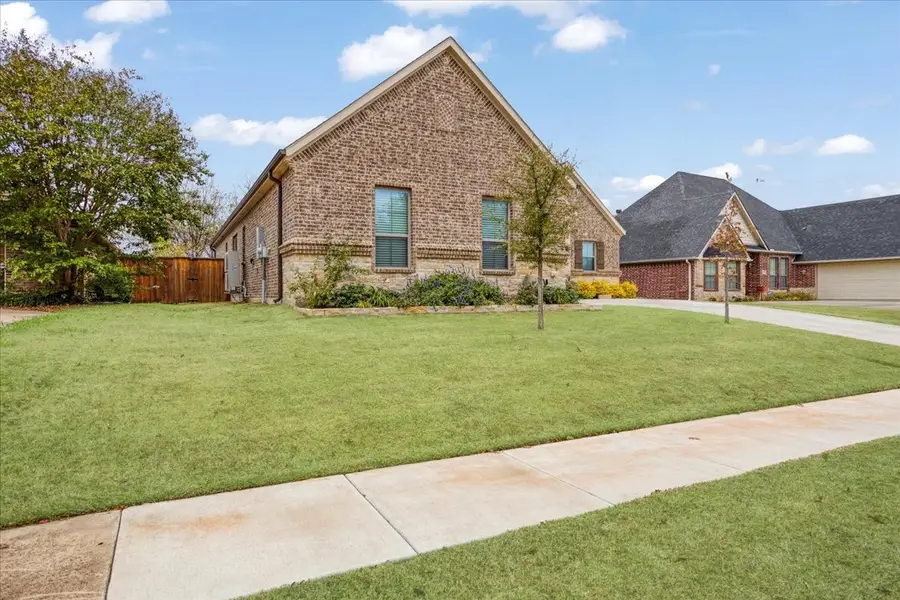 3808 Melrose Trail, Sherman, TX 75090 - Image #3