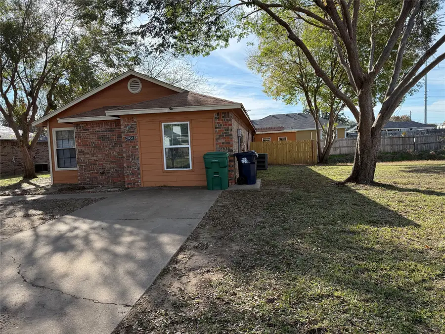 2904 Barnes Drive, Denton, TX 76209 - Image #2