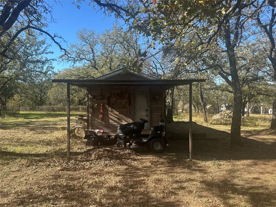 01 Lynch Bend, Springtown, TX 76082 - Image #3