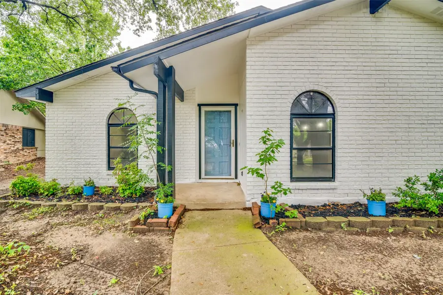 6401 Gate Ridge Circle, Garland, TX 75043 - Image #2