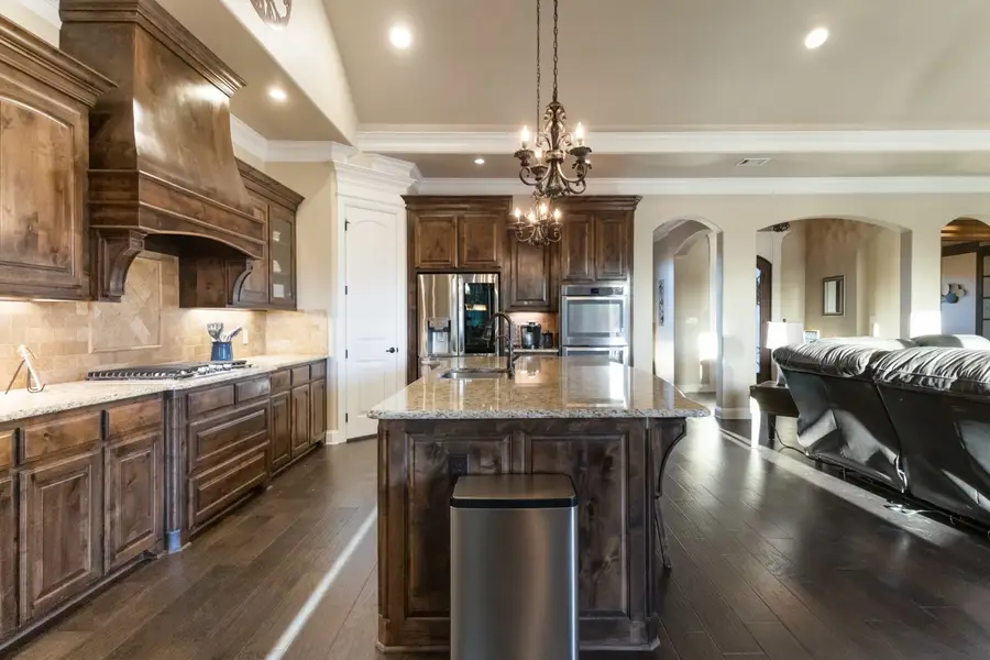 209 Martin Drive, Granbury, TX 76049 - Image #2