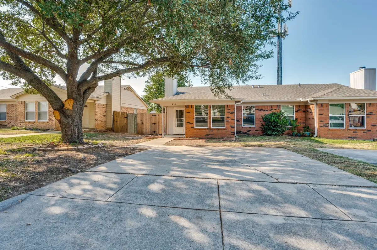 830 Woodland Court, Kennedale, TX 76060 - Image #1