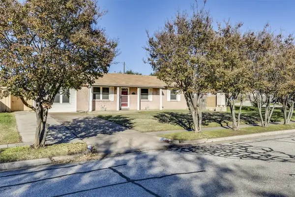 1105 Fairdale Street, Irving, TX 75062