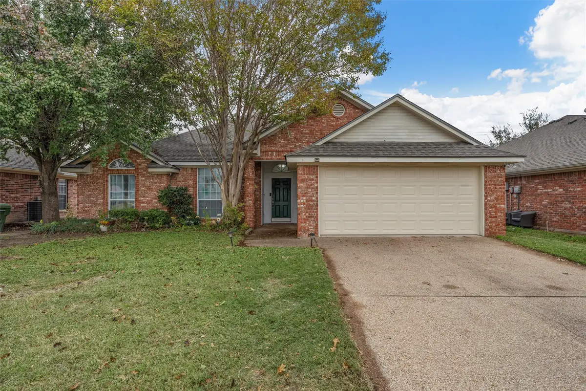2916 Comanche Trail, Waco, TX 76712 - Image #1