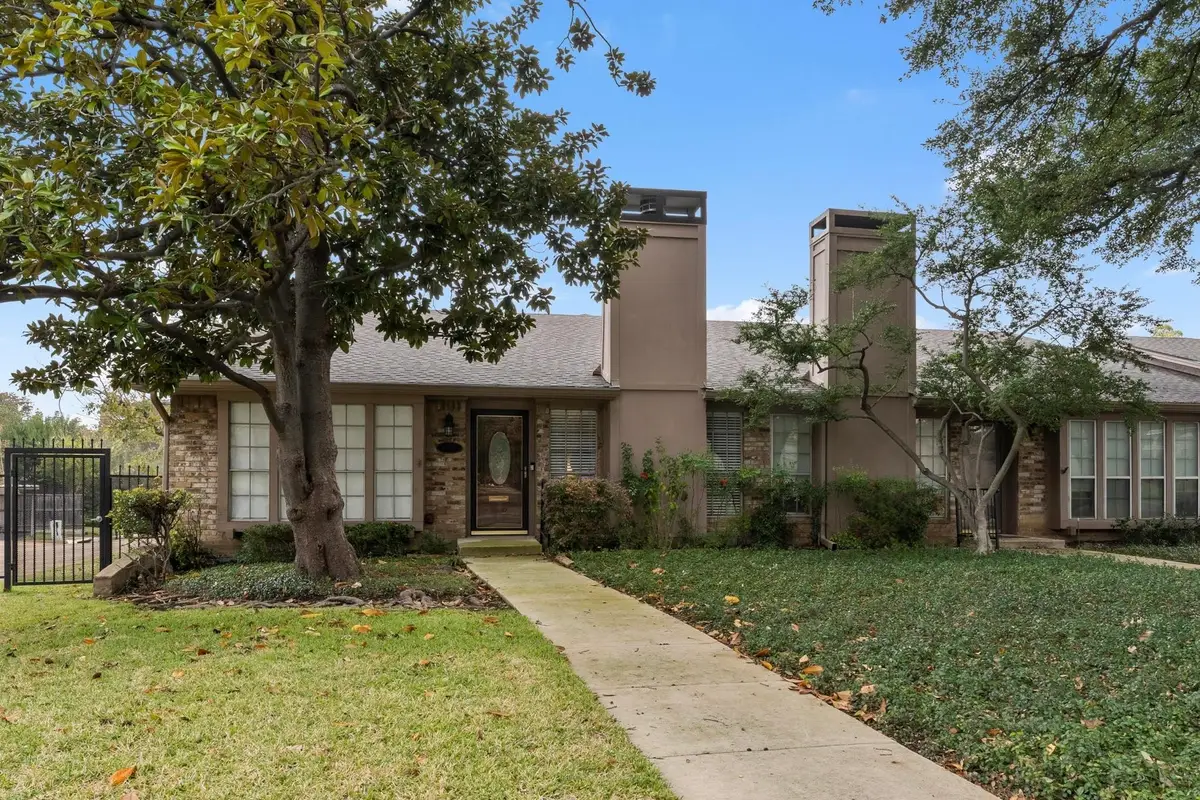 10803 Sandpiper Lane #8, Dallas, TX 75230 - Image #1