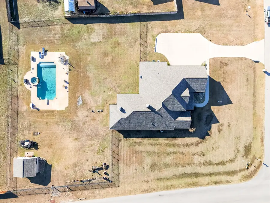 150 Austen Drive, Weatherford, TX 76087 - Image #2