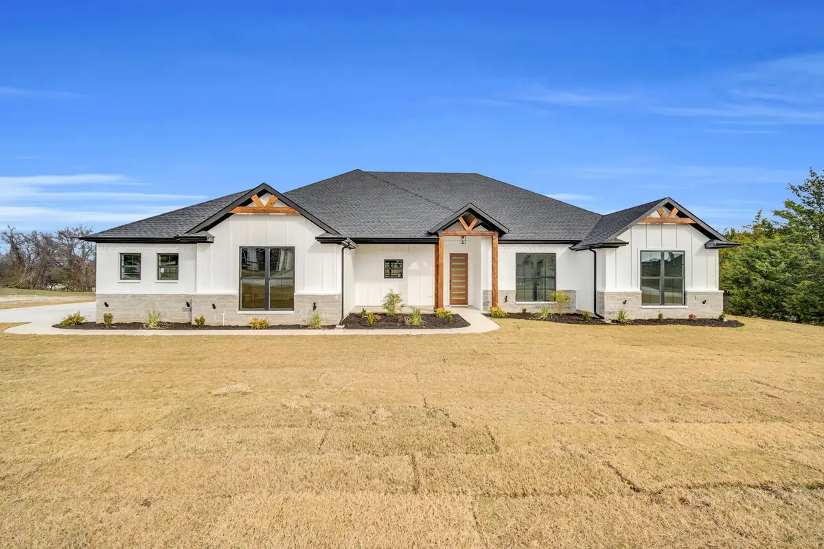 421 Silo Court, Waxahachie, TX 75167 - Image #1