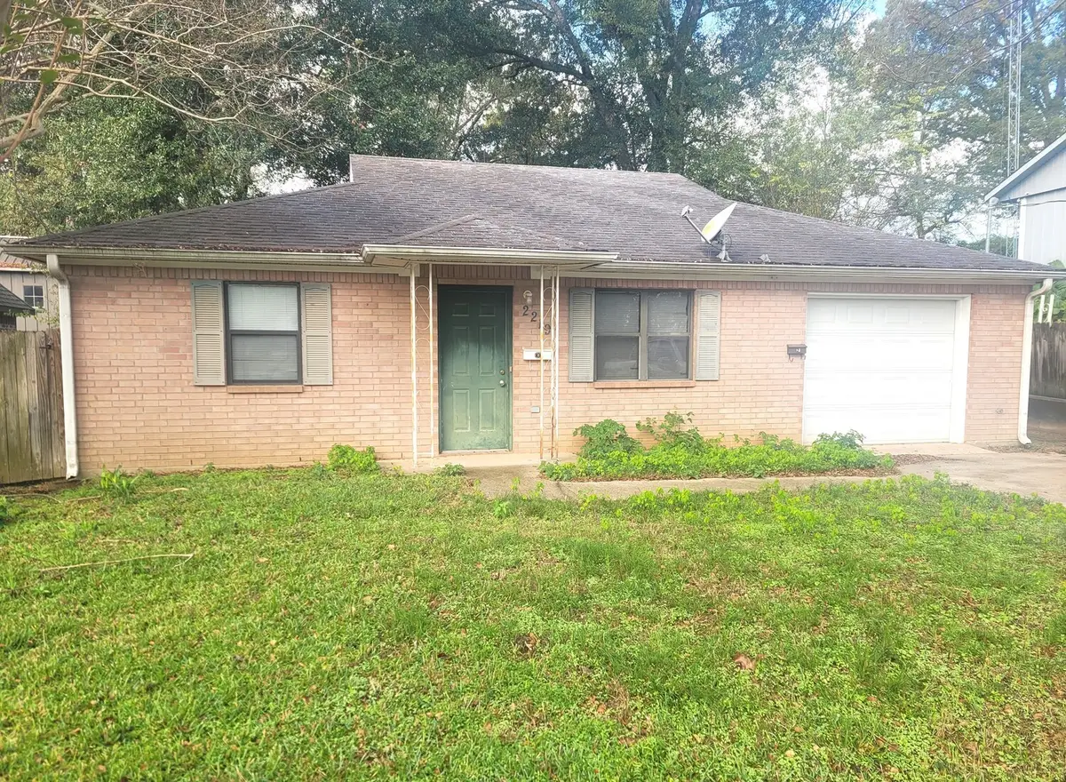 2219 Glenview Avenue, Tyler, TX 75701 - Image #1