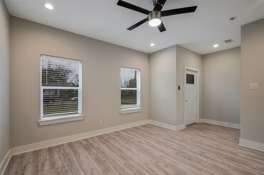 5000 Linder Avenue, Dallas, TX 75215 - Image #2