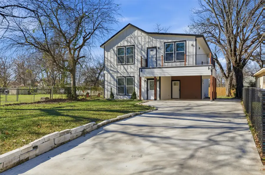 808 E Pecan Avenue, Waco, TX 76704 - #2