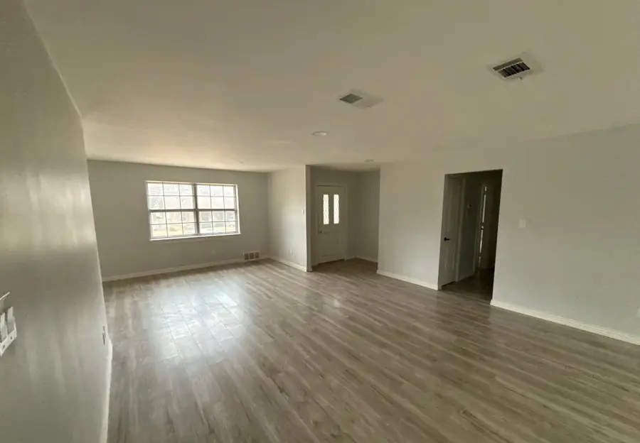 3330 Sharpview Lane, Dallas, TX 75228 - Image #2