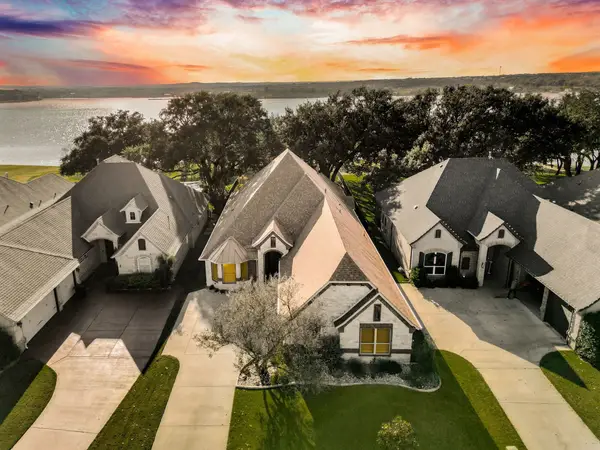 3524 Abes Landing Drive, Granbury, TX 76049