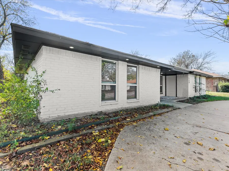 240 Wesley Drive, Desoto, TX 75115 - Image #3