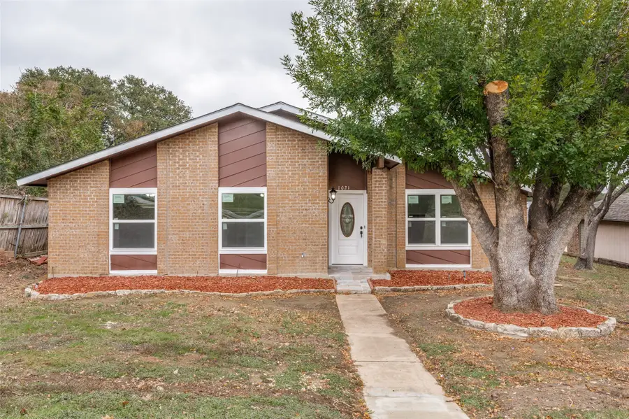 1021 Bellflower Drive, Carrollton, TX 75007 - Image #3