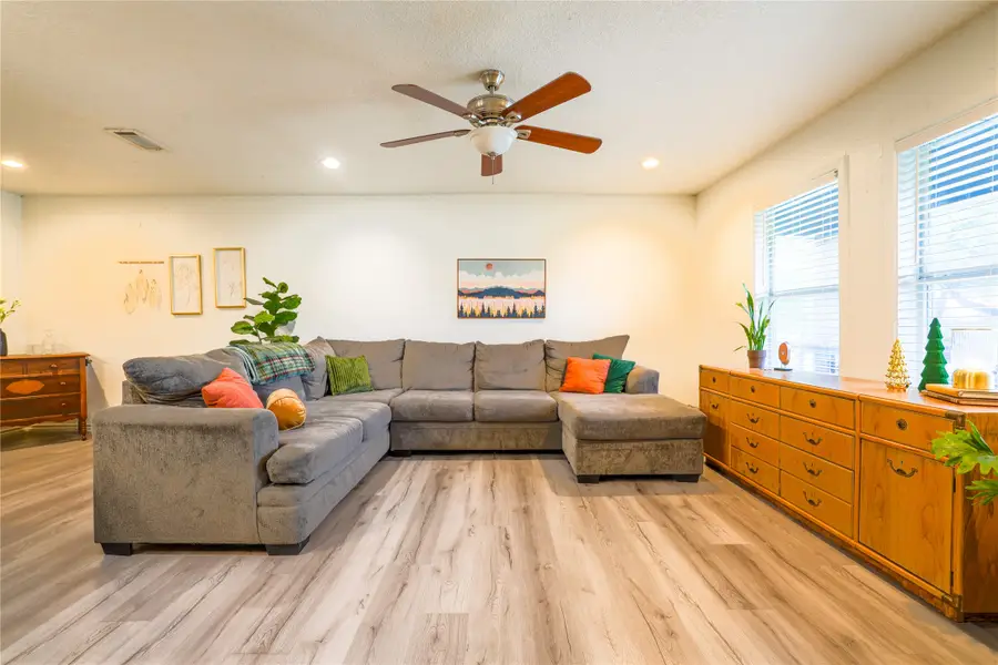 1312 Guthrie Drive, Waco, TX 76710 - Image #3